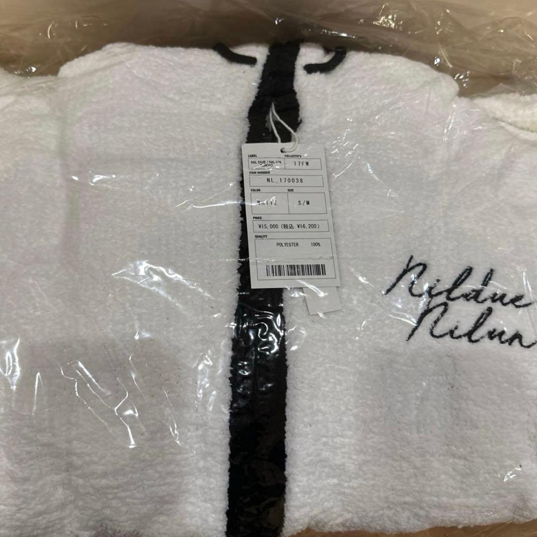 【新品未開封】FLUFFY ZIP HOOD SET UP / WH