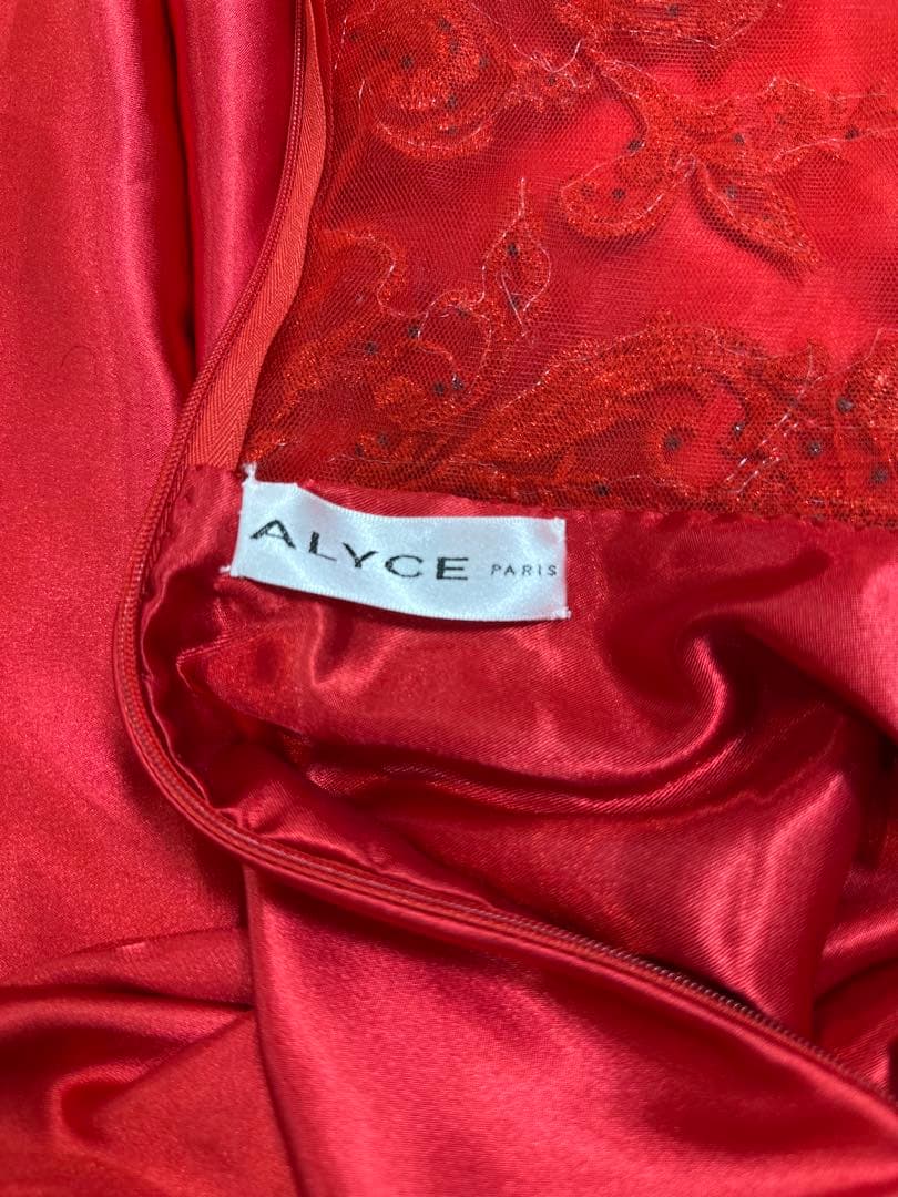 レース装飾 赤 ロングドレス