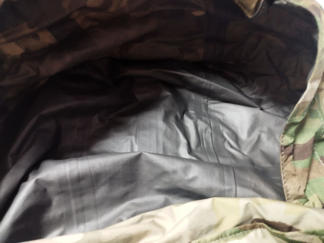 (4972)米軍実物ECWCS.GENⅢ．レイヤー6ゴアテックスOCPジャケット