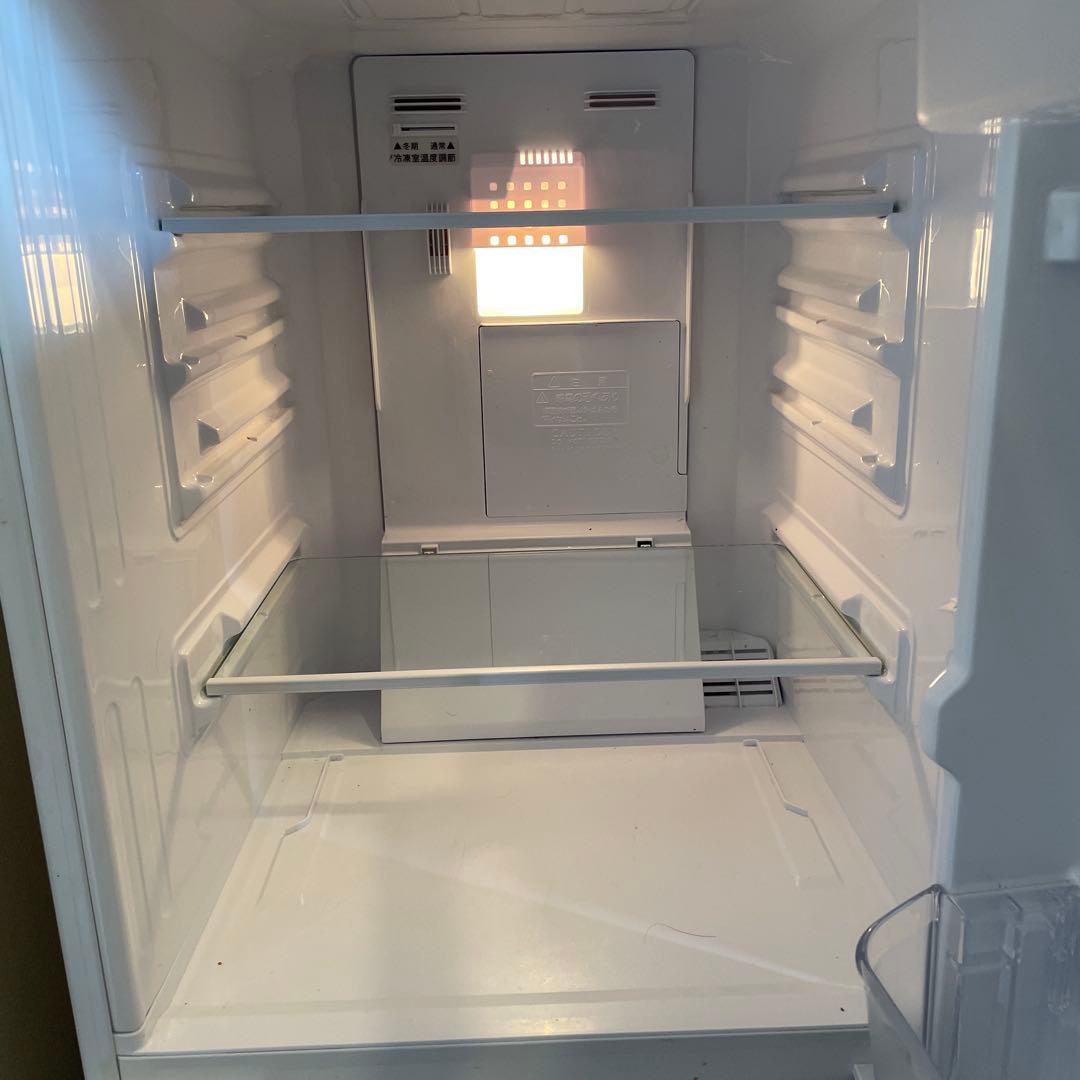 SHARP ホワイト冷蔵庫 冷凍室付き