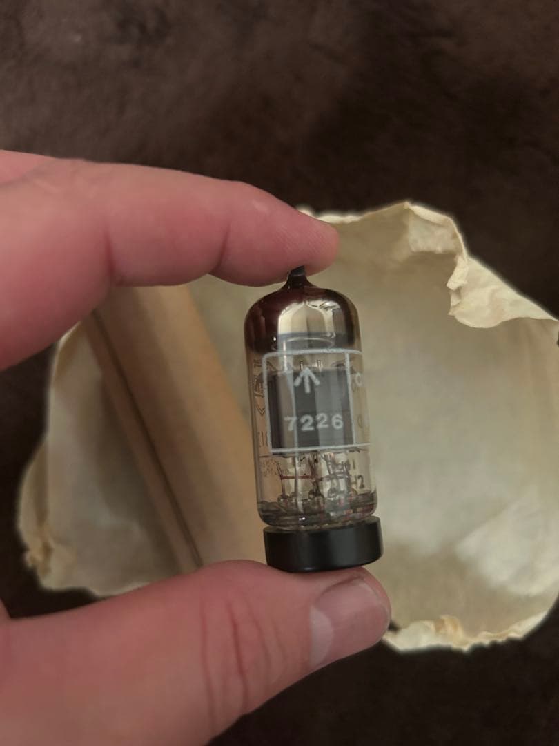 真空管　プリ管　Mullard CV4004 12ax7