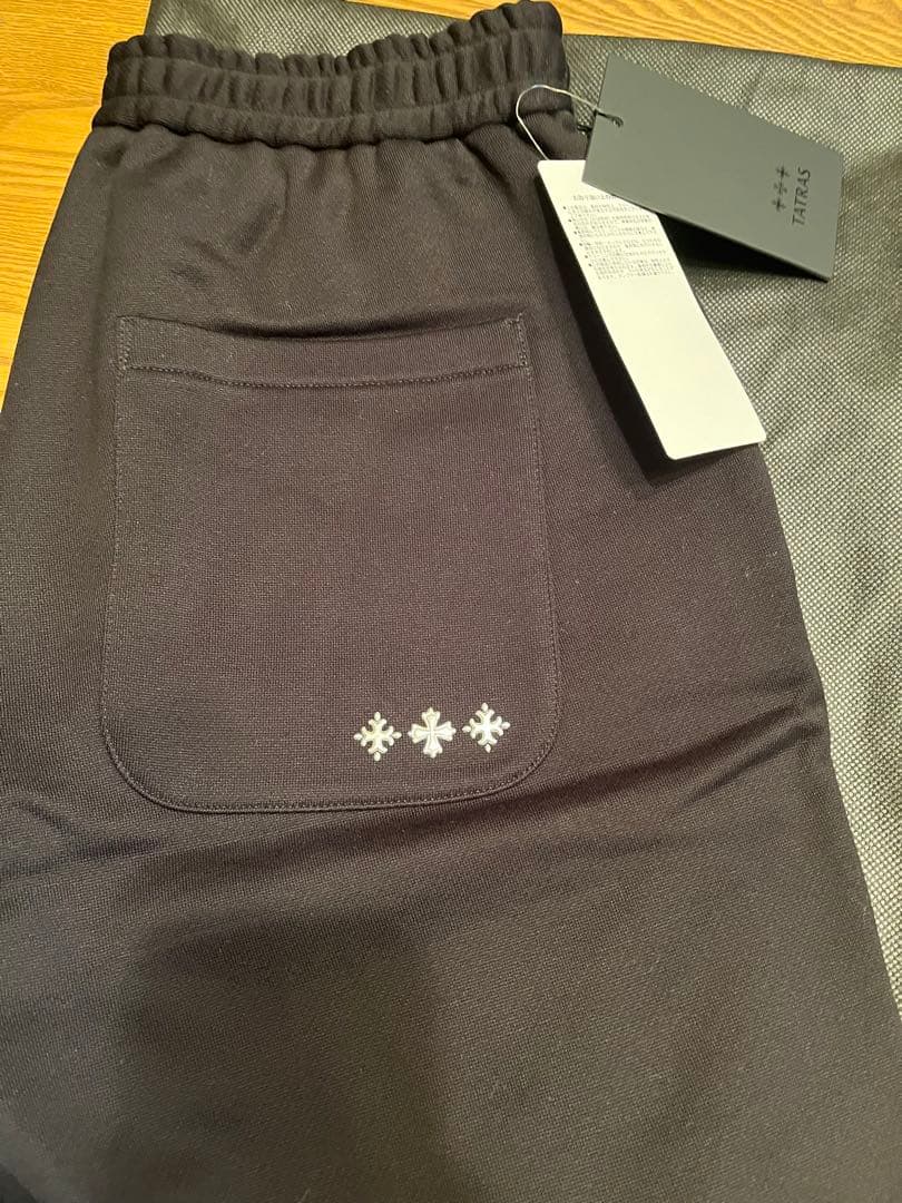 新品タトラス　FUSSAフッサ　短パンとヌンキTシャツセット　サイズ2