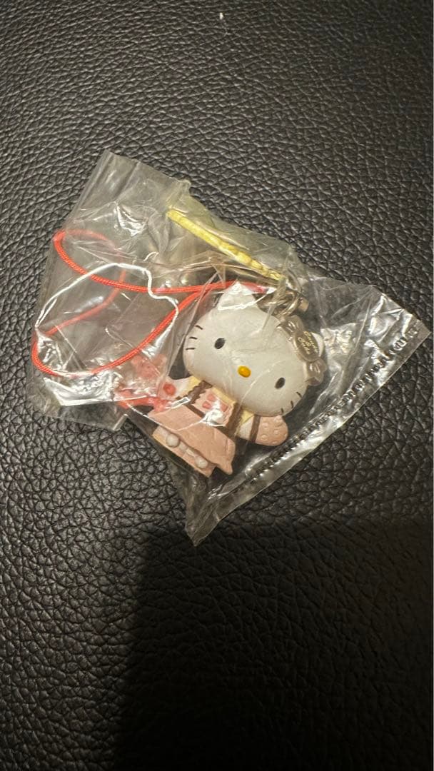 ピーチジョン×ハローキティ ストラップ ご当地 PEACH JOHN ガチャ