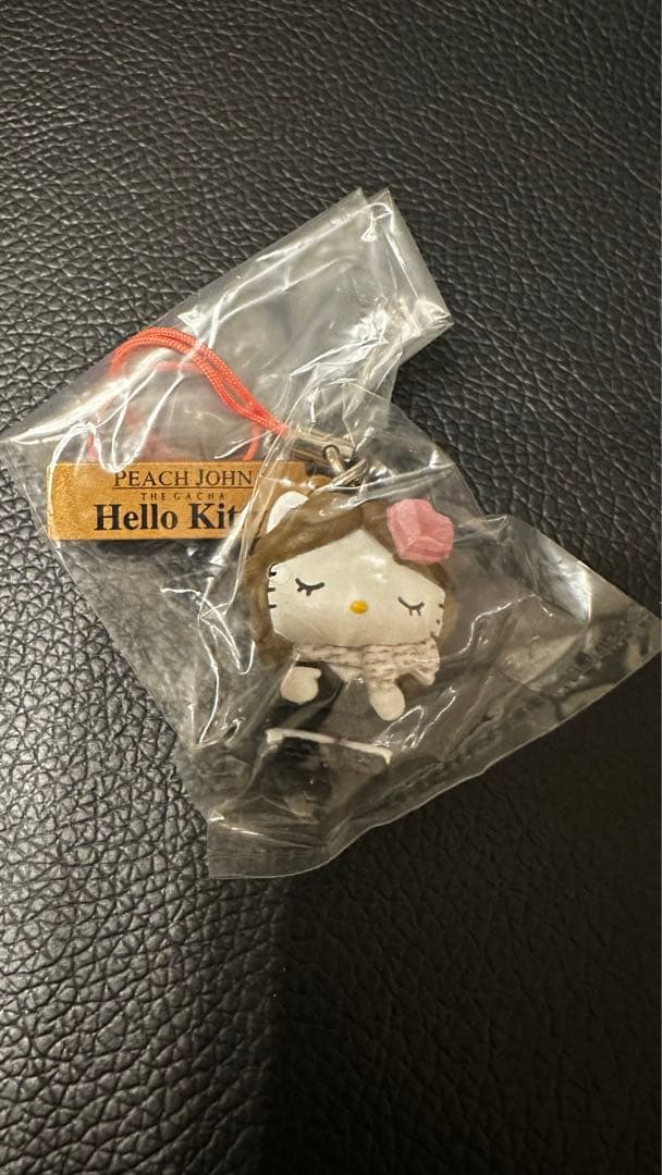 ピーチジョン×ハローキティ ストラップ ご当地 PEACH JOHN ガチャ