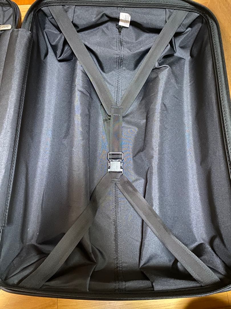 ゼロハリバートンキャリーケース ZRX220-ブラック