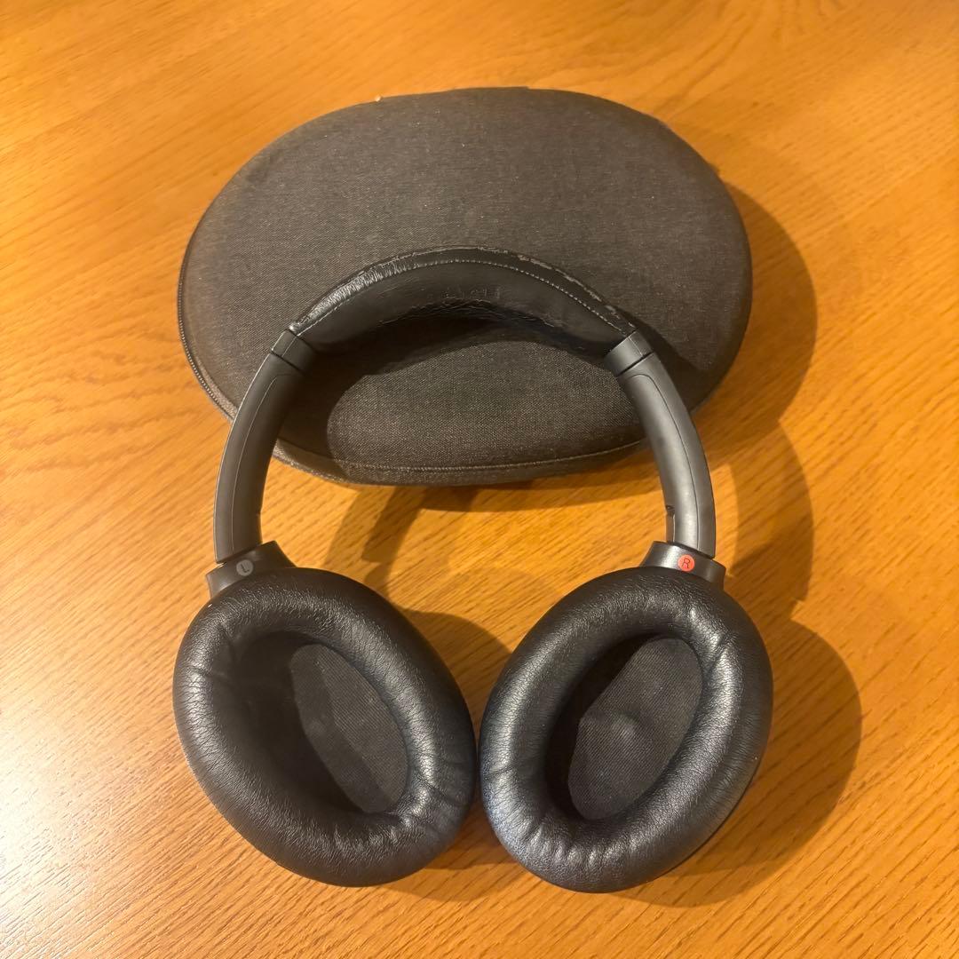 サ*ー様 SONY wh-1000xm4ブラック ワイヤレスヘッドホン ケース付