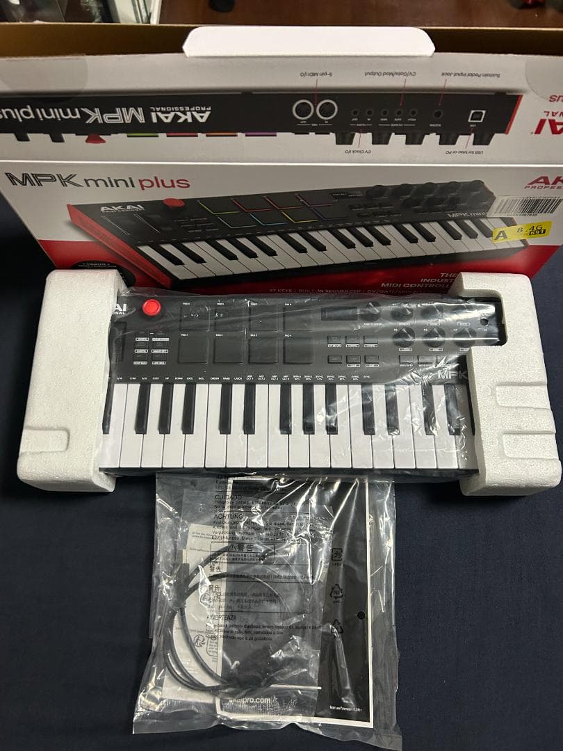 AKAI MPK mini plus キーボード