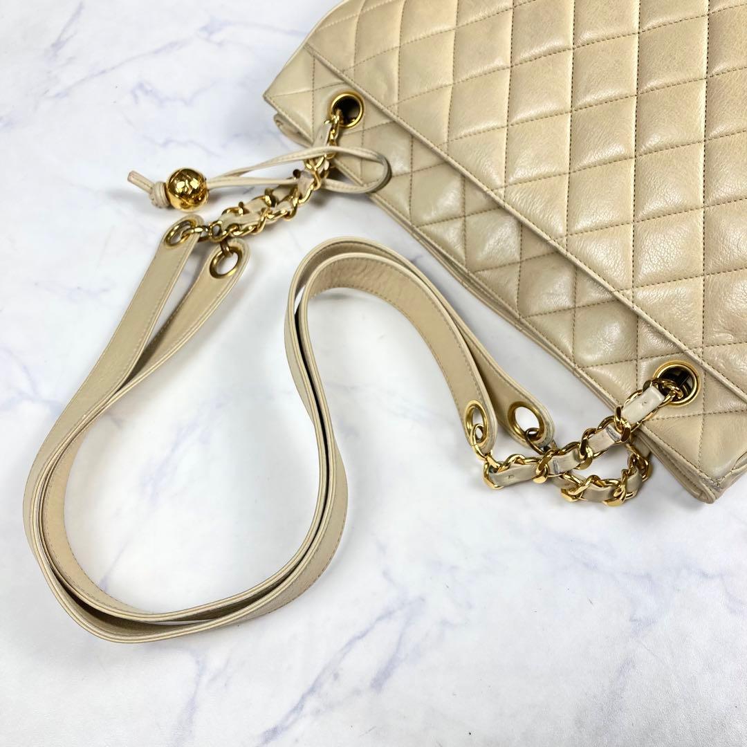 CHANEL ココボール ショルダーバッグ キルティング レザー ベージュ