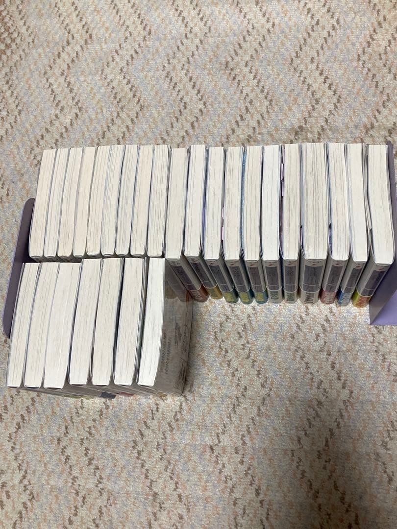 キノの旅1〜22巻、学園キノ1〜5巻