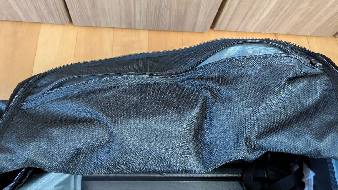 THE NORTH FACE グレー キャリーケース