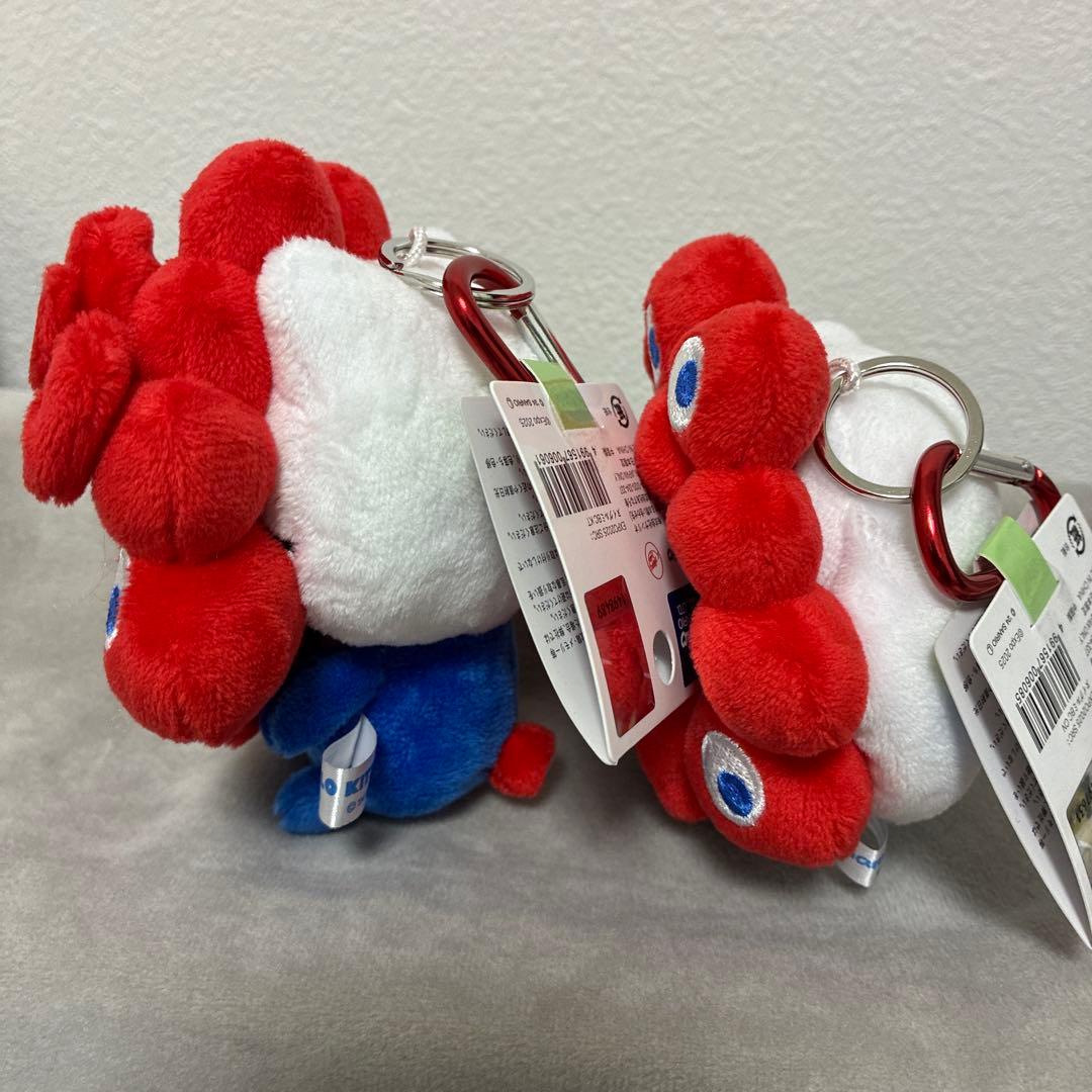 【最終価格！】ミャクミャク なりきり サンリオ カラビナ　キティ　シナモン2個