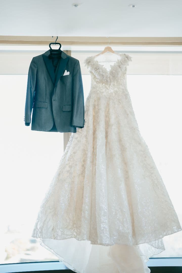 【さき】半額以下【韓国ドレス】ビジューウェディングドレス　結婚式　前撮り