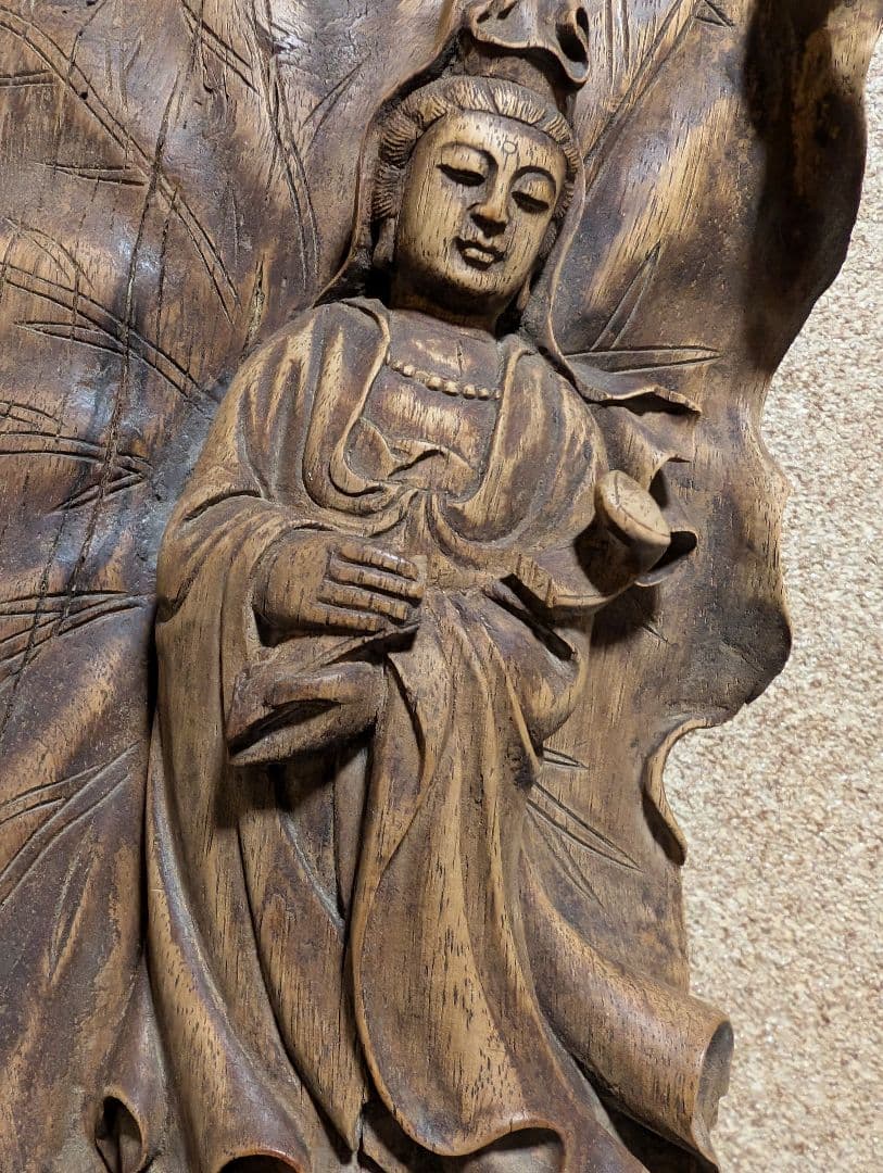 天然木 彫刻 観音像 流木造り レリーフ 木彫り 仏像 高さ36.5cm