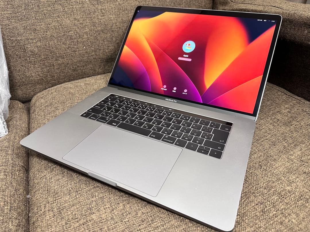 Apple MacBook Pro 15インチ　i7 16GB office
