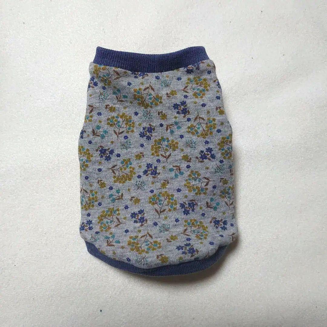 犬服 SS わんこの普段着　紺色の小花