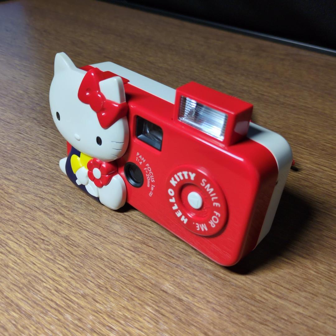 ハローキティ【レア美品】トイカメラ/ 赤と白/ 専用ソフトケース&ストラップ付き