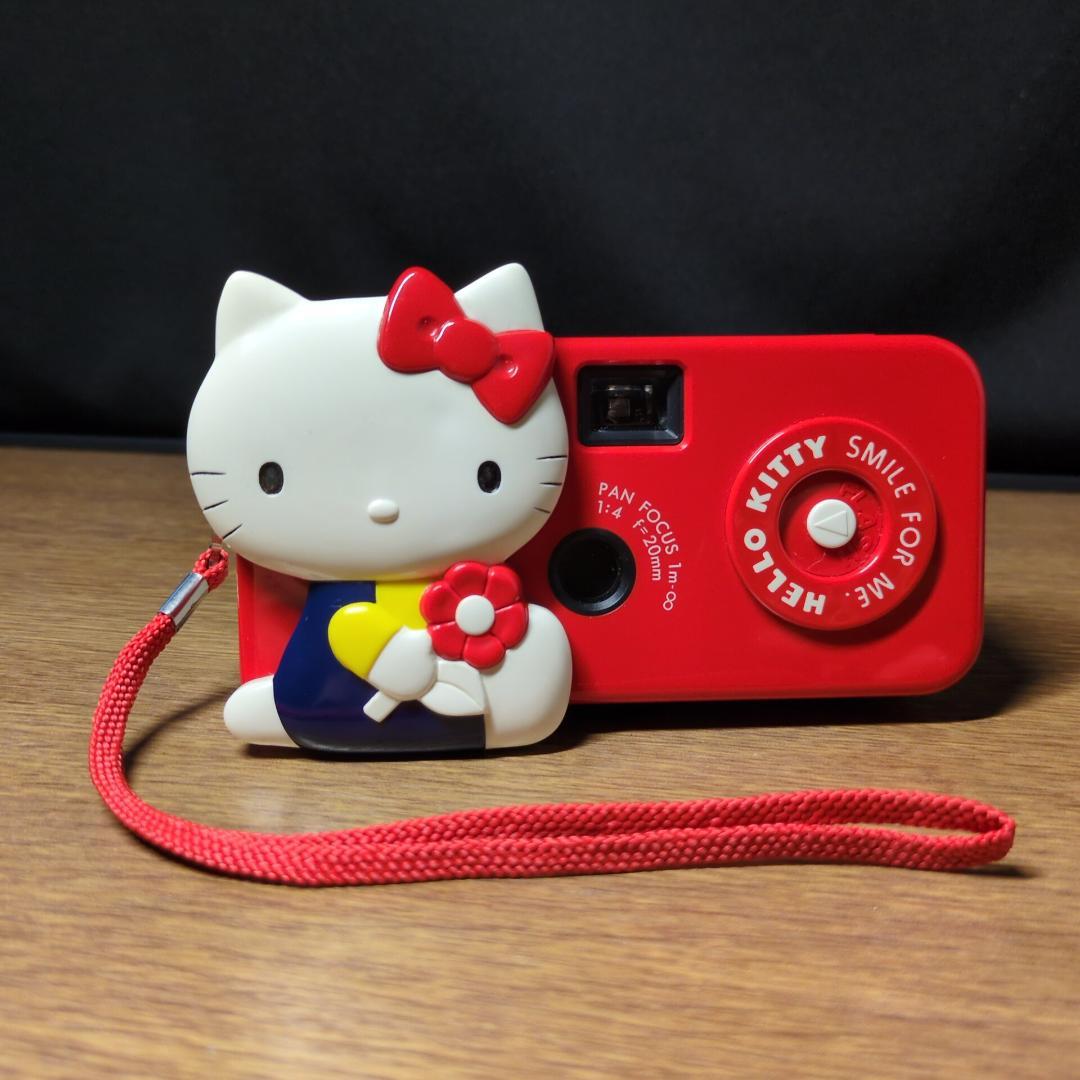 ハローキティ【レア美品】トイカメラ/ 赤と白/ 専用ソフトケース&ストラップ付き