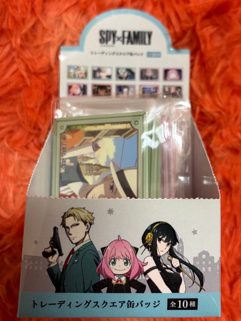 スパイファミリーグッズセット　缶バッジキーホルダー等