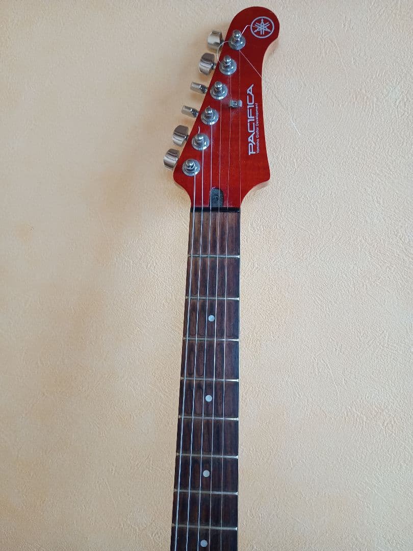 YAMAHA ヤマハ エレキギター PACIFICA 212VFM