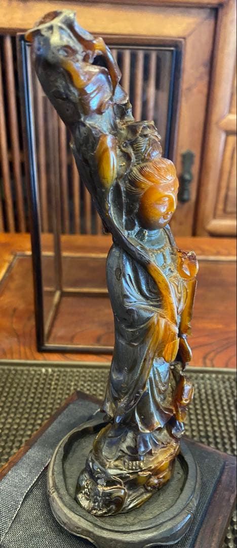 彫刻　弥勒菩薩　バッファロー角 鑑賞台座ケース付　３点セット ヴィンテージ　レア