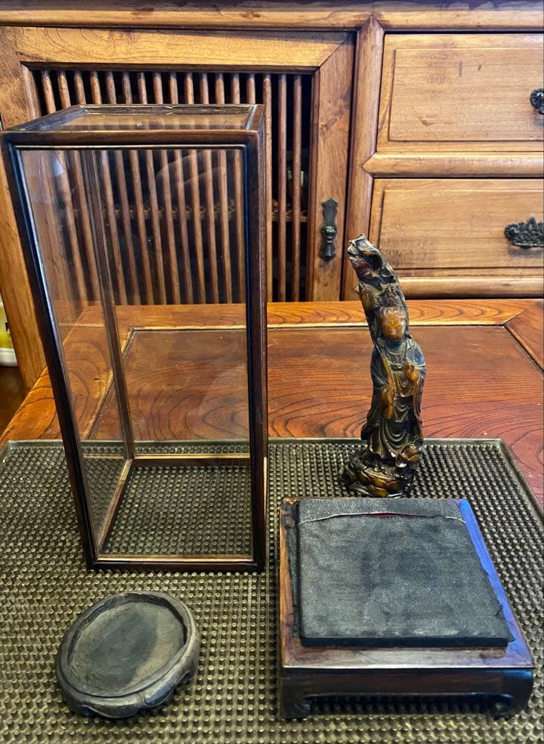 彫刻　弥勒菩薩　バッファロー角 鑑賞台座ケース付　３点セット ヴィンテージ　レア