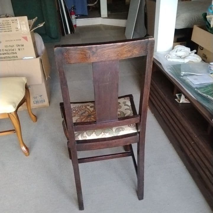 木製 英国スタイル 椅子 　イギリス式　イングランド式　花柄クッション付き