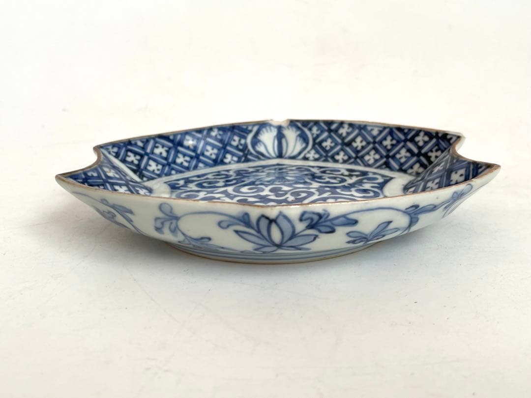骨董　アンティーク　古伊万里　菱形　染付　逆唐草文様　変形皿　小皿　角福