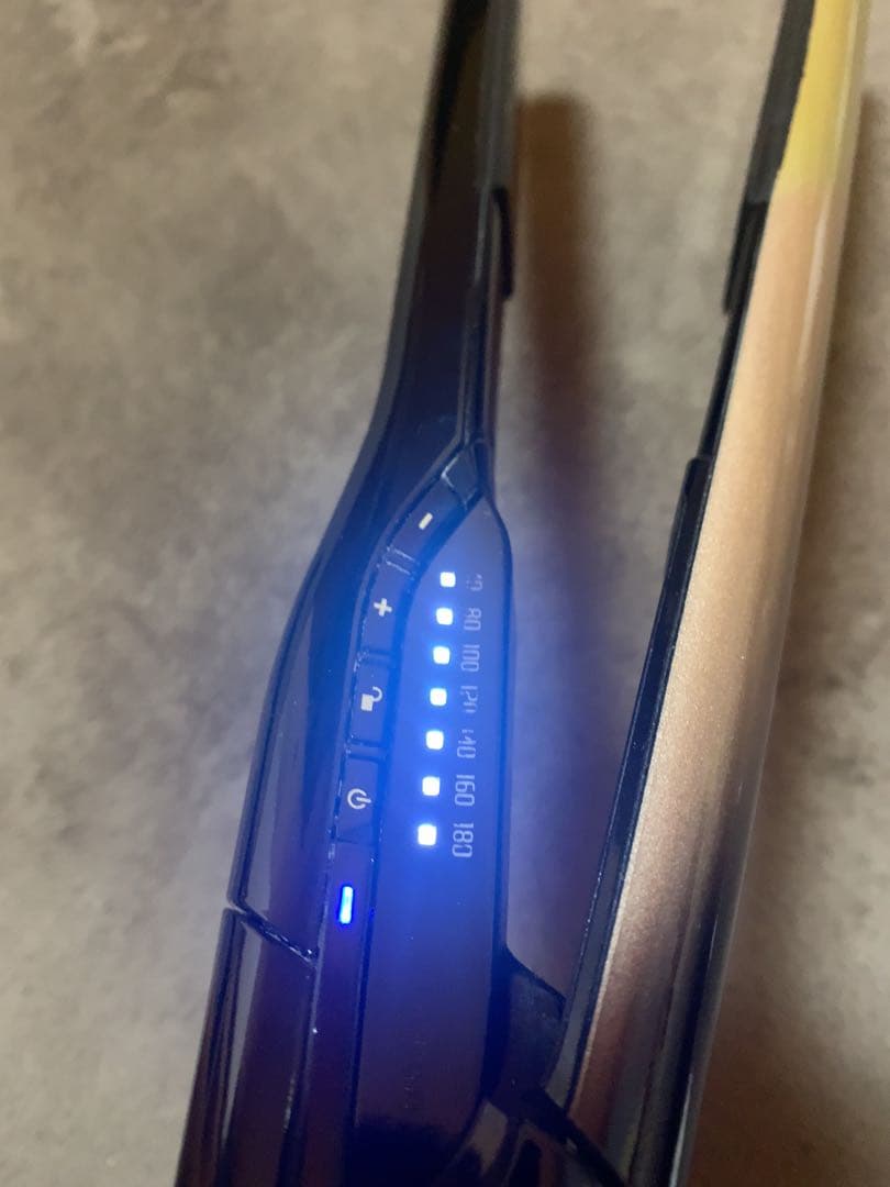 ヘアビューロン　4D Plus ストレートヘアアイロン　ジャンク品