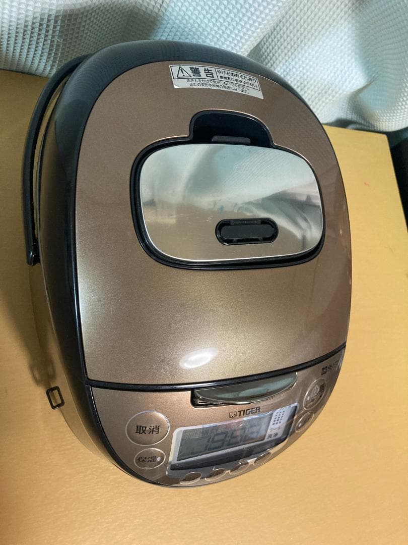 ★タイガーJKT-P100 IH炊飯ジャー2020年製 TIGER1L 5.5合