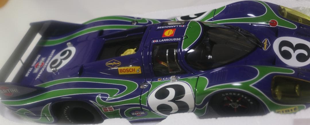 AUTOart 製 ポルシェ９１７ロングテール　１９７１ 1/18 　中古品