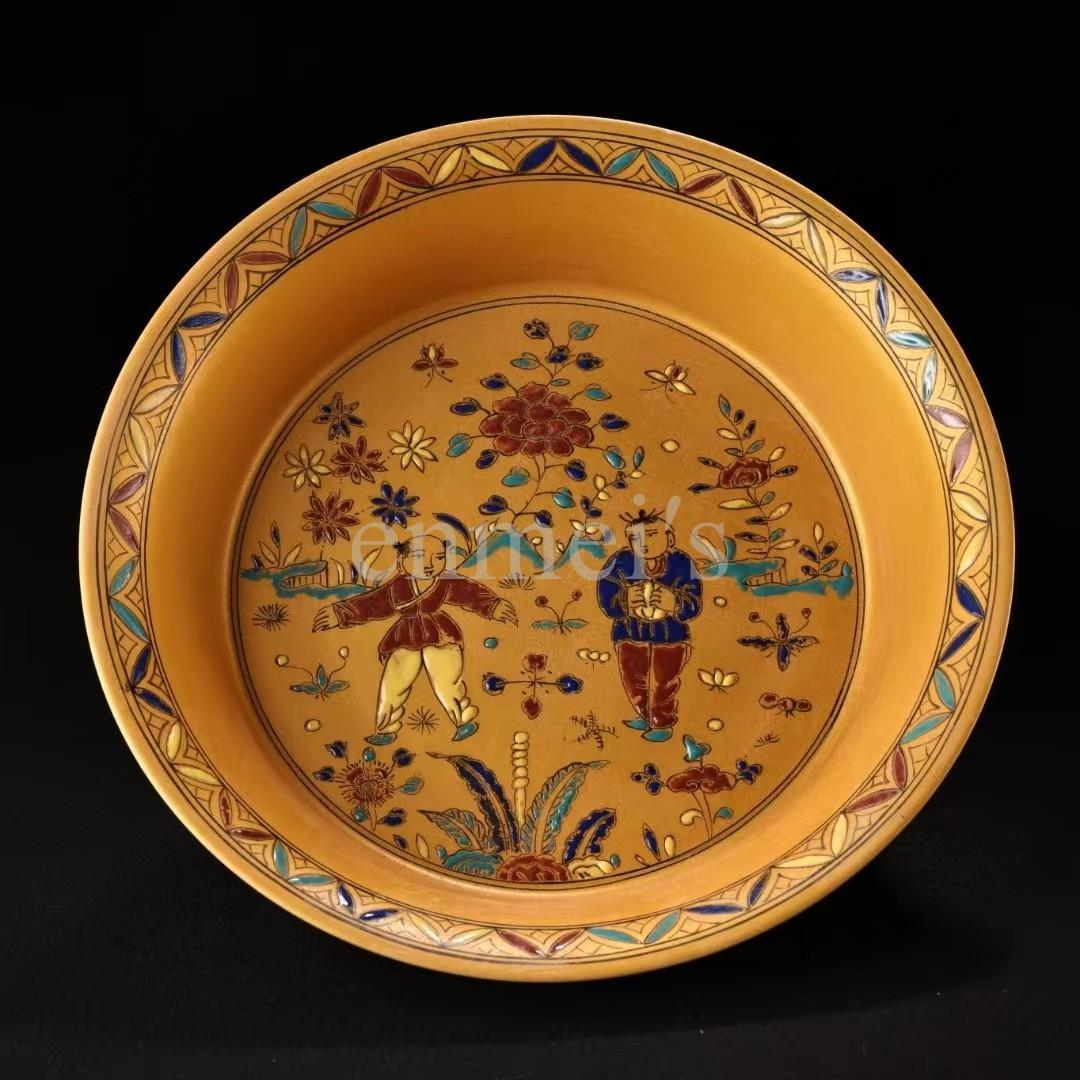 中国古美術・旧蔵 御用・ 粉彩人物図磁器の中皿・純手描き・文房具・置物・観賞皿