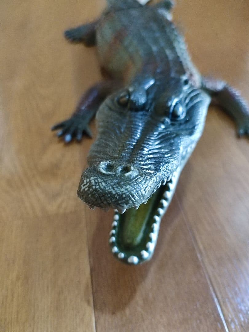 リアル！ワニフィギュア　アリゲーター　わに　クロコダイル　フィギュア　置物