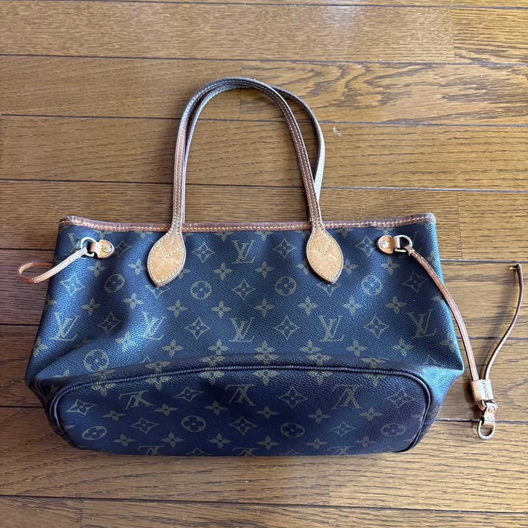 Louis Vuitton モノグラムショルダーバッグ　ヴィトン