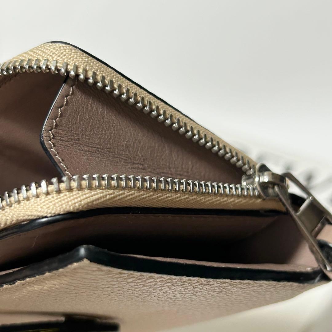 ロエベ アナグラム スリムジップ バイフォールド 二つ折り財布 レザー