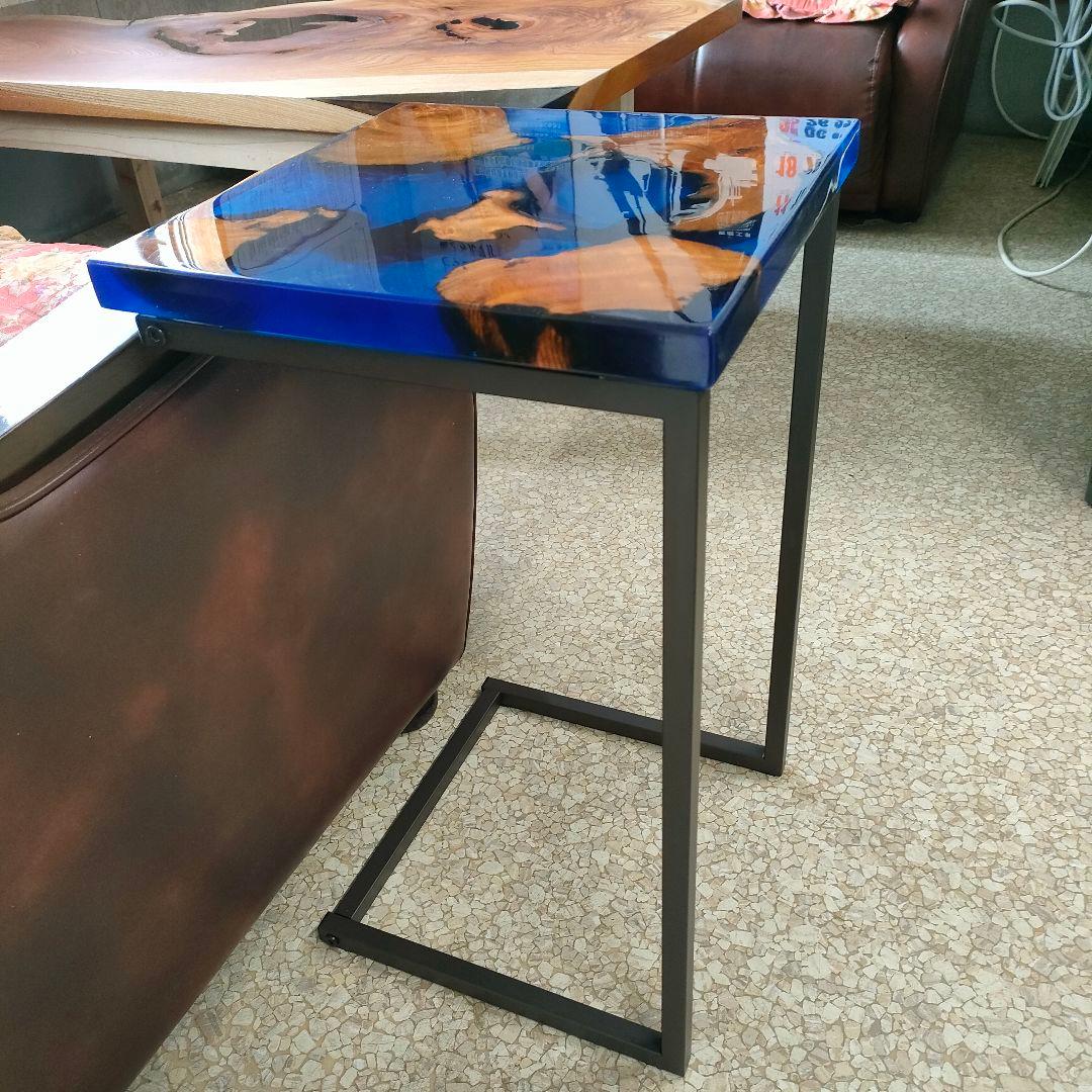 ウッドレジンサイドテーブル