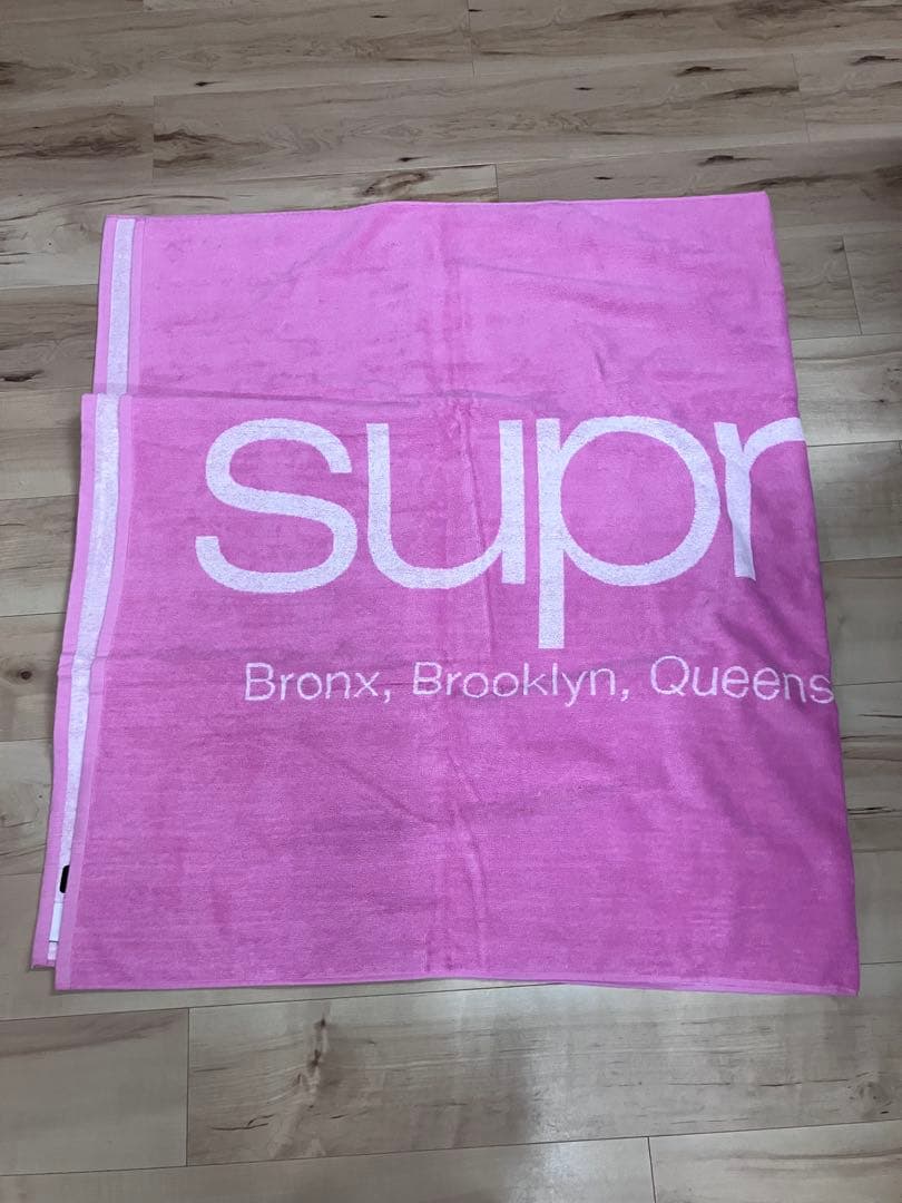 Supreme Five Boroughs Towel ピンク