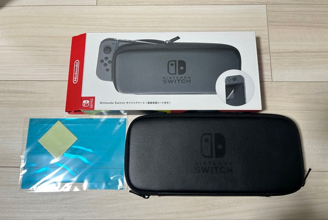 Nintendo Switch本体セット、充電グリップ、キャリングケース、ドッグ