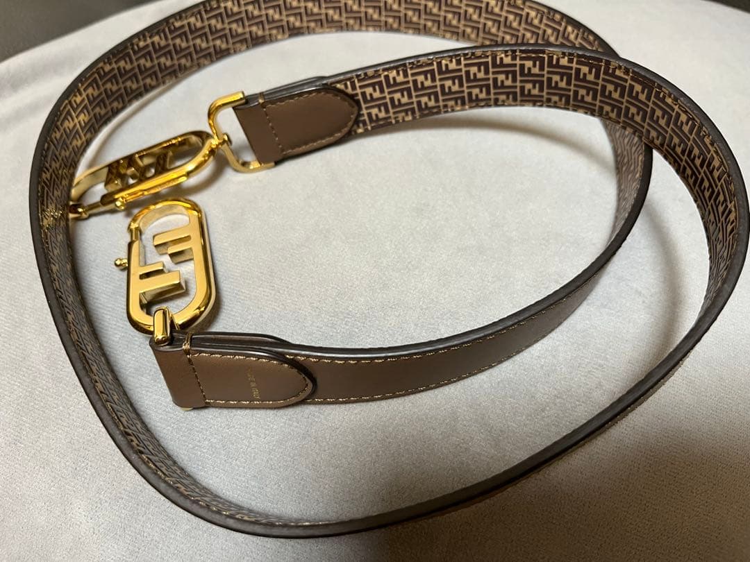 【FENDI】フェンディ　ストラップユー　ショルダーストラップ