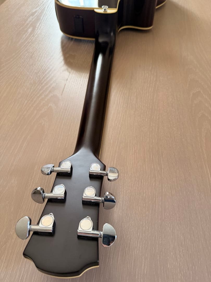 ヤマハAPX700II エレアコ　ケース付