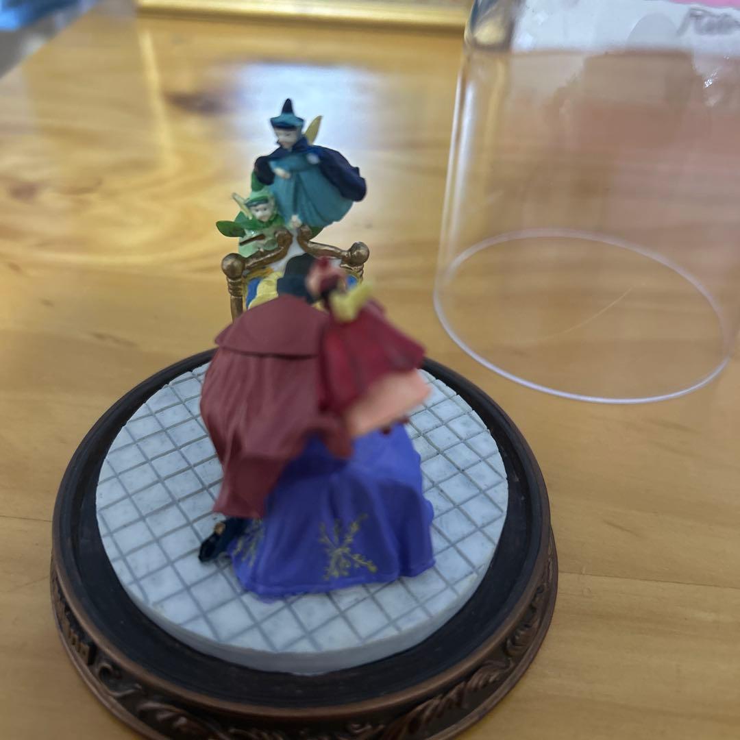 ディズニー眠れる森の美女プリンセス　プリンス　妖精　陶器 稀少