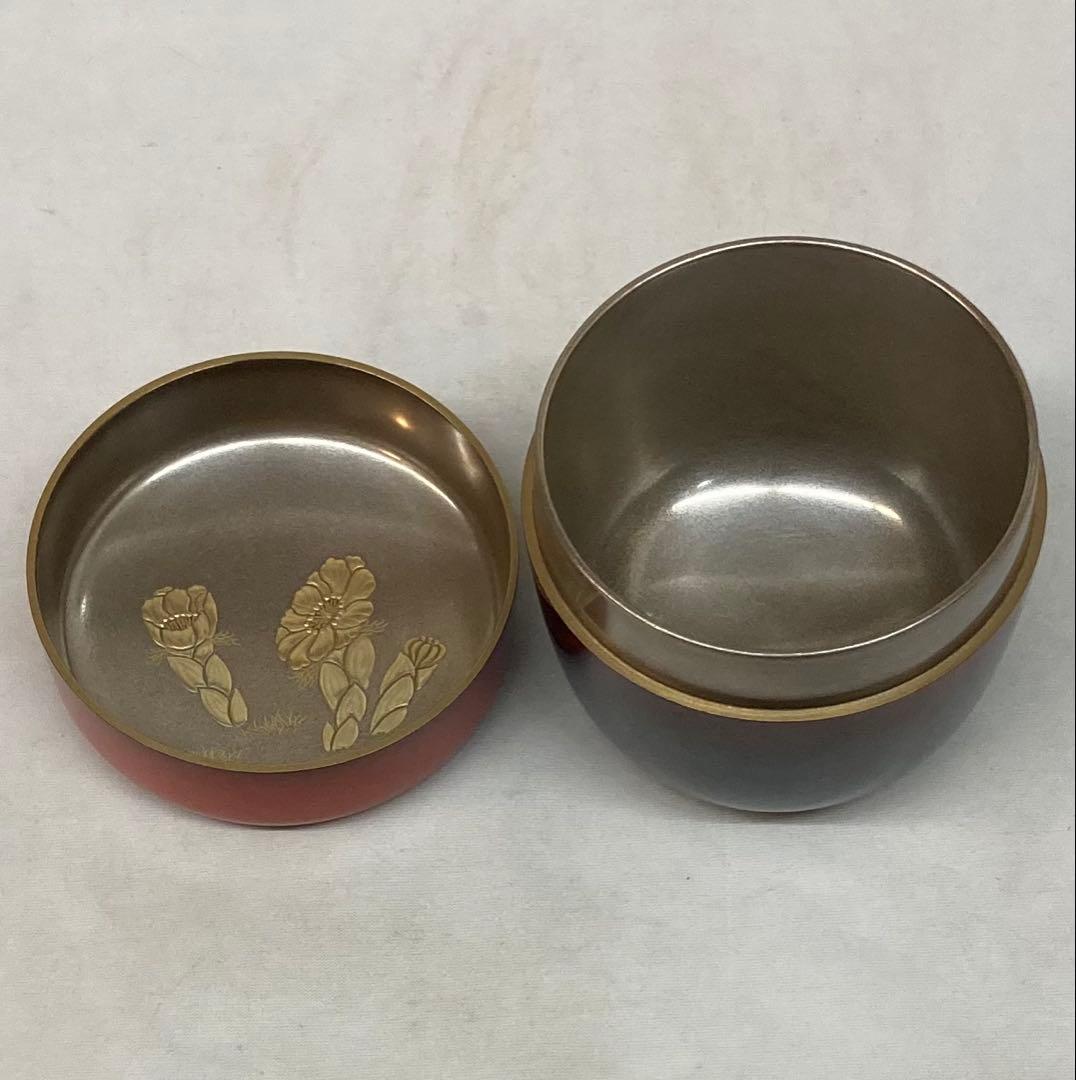 B256h 「棗　曙」若島孝雄作　共布共箱　内銀粉溜塗　福寿草蒔絵　新年　茶道具