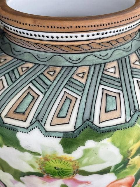 【超大型・訳アリ】オールドノリタケ 約３１．５㎝　花紋盛上げ花瓶 クレマチス