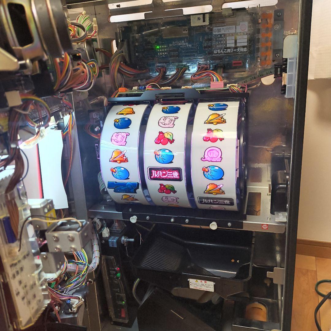 ドラゴンズブルー　ルパン三世ルパン一族の秘宝峰不二子パネル