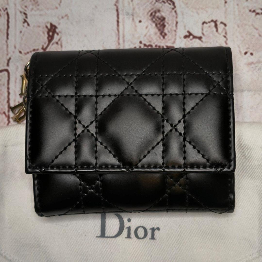 【美品】ディオール 三つ折財布 ロータス カナージュ エナメル ラムスキン／黒E