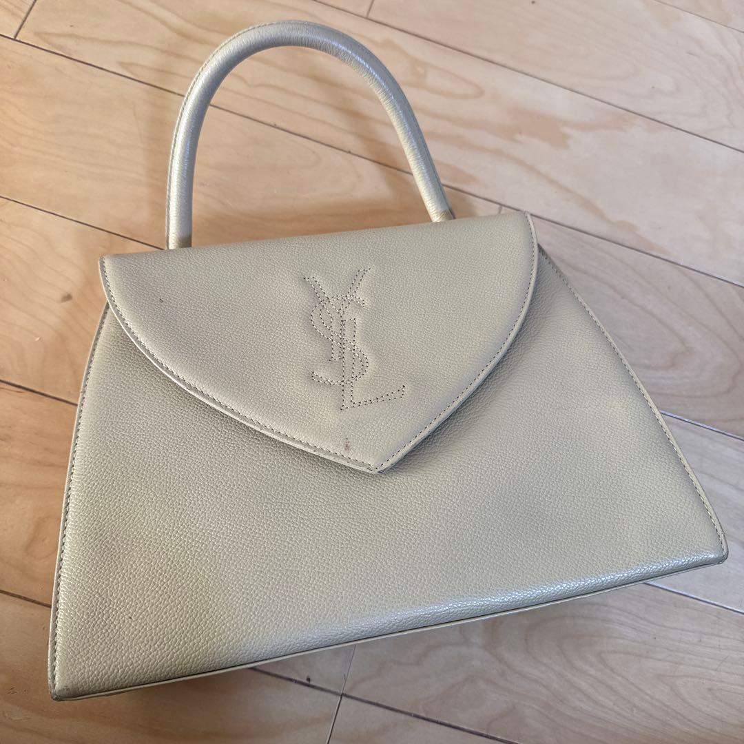 イヴ・サンローラン　ベージュバック