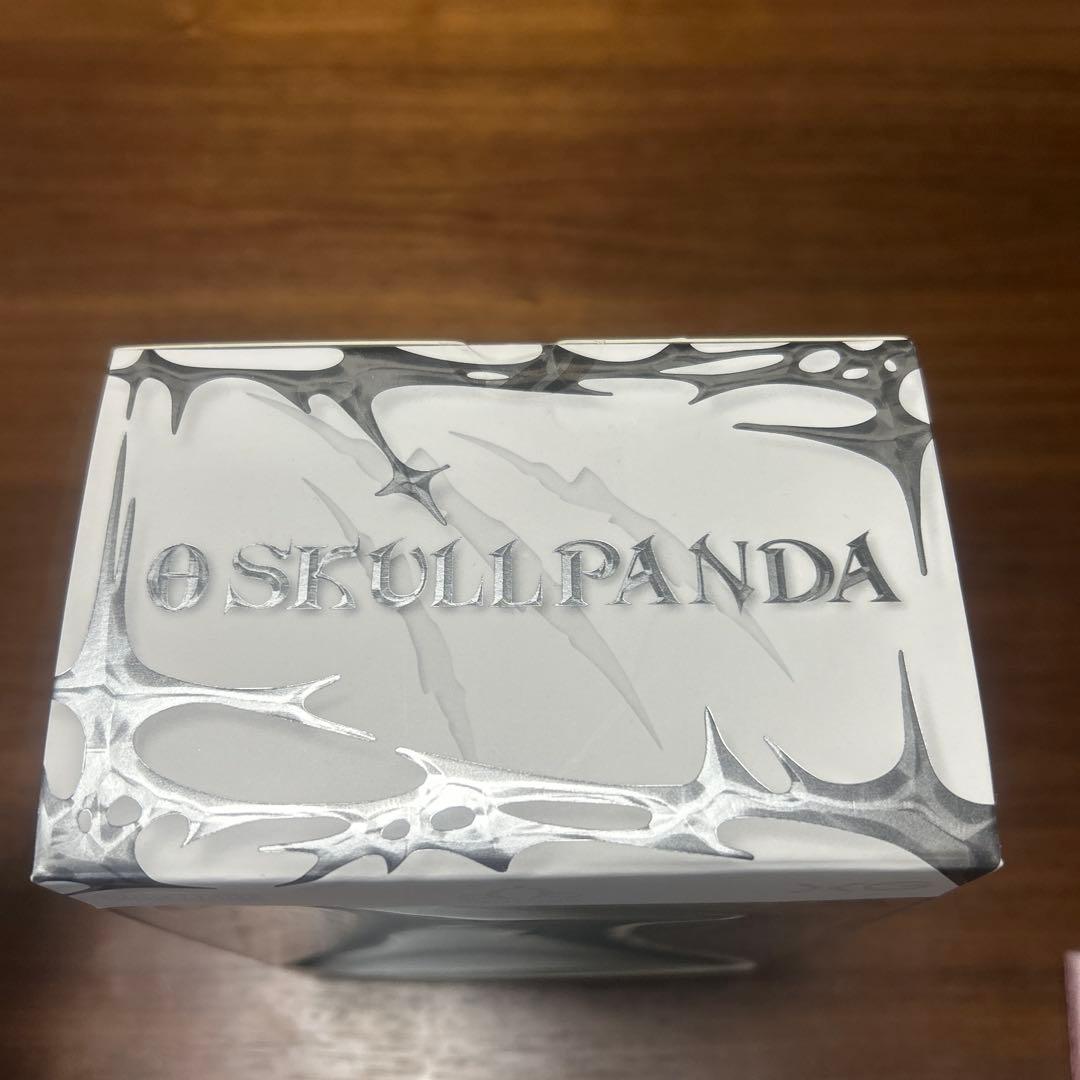 スカルパンダ XG SKULLPANDA POPMART限定カードとノベルティ付