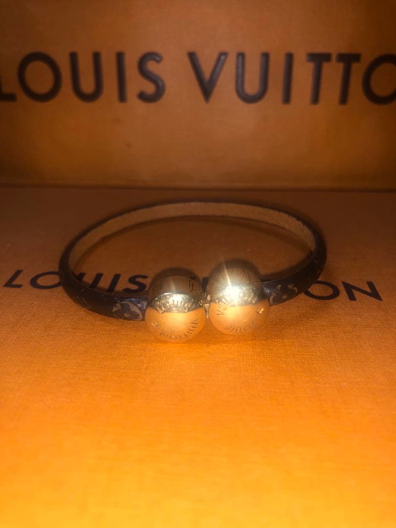 LOUIS VUITTON ブレスレッド