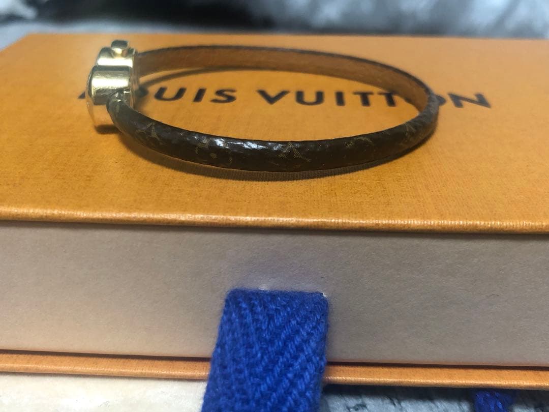 LOUIS VUITTON ブレスレッド