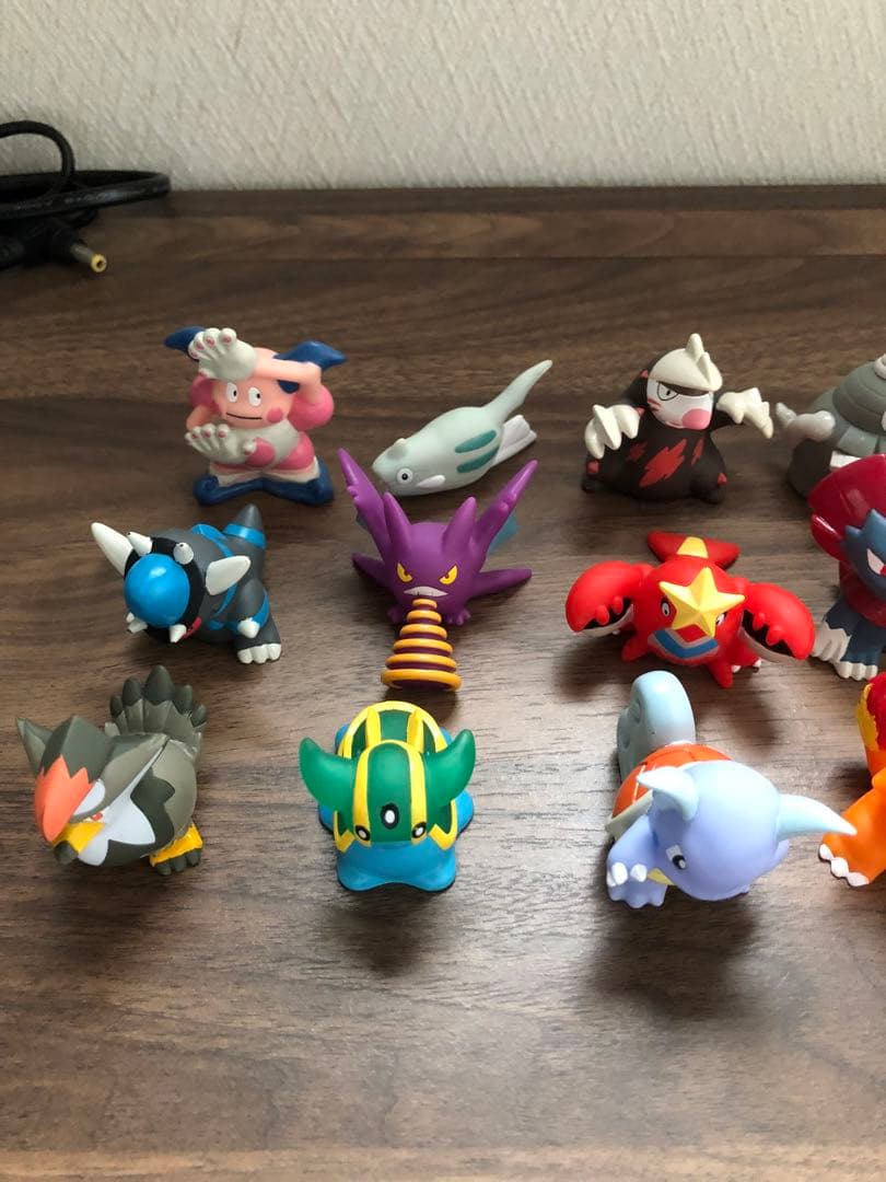 【まとめ売り】ポケモンキッズ(指人形)＋フィギュア＋玩具＋シール