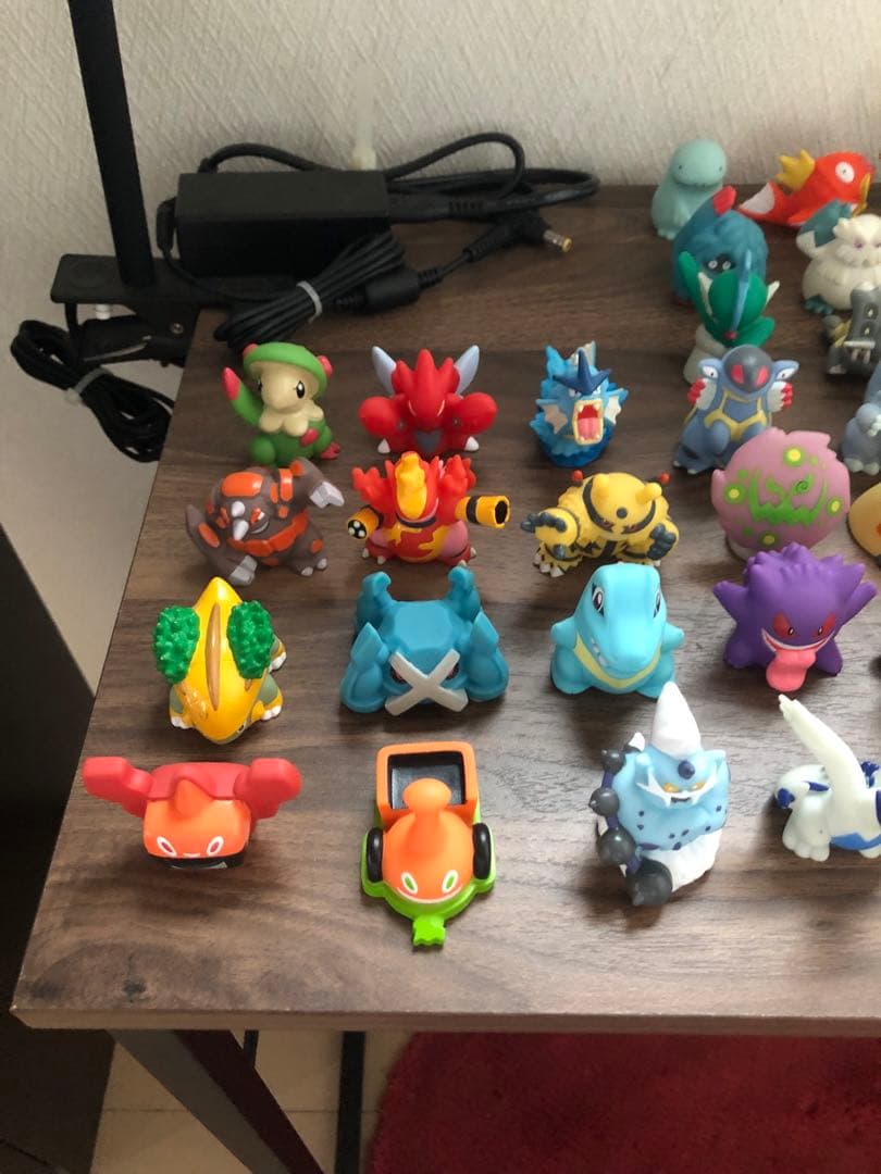 【まとめ売り】ポケモンキッズ(指人形)＋フィギュア＋玩具＋シール